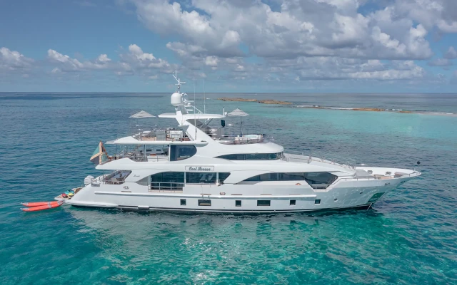 M/Y Cool Breeze 108 Benetti 2014