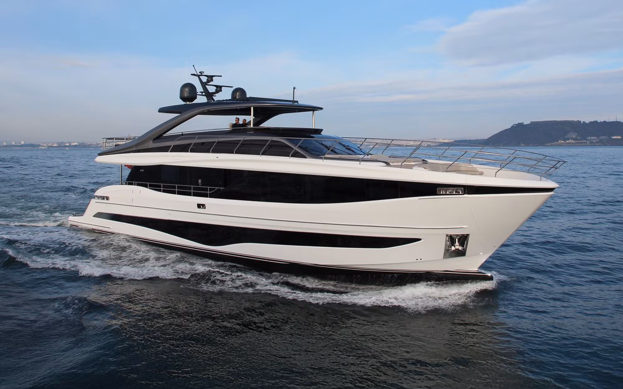 M/Y Roval 29.1m 95'6"Princess Yachts 2023