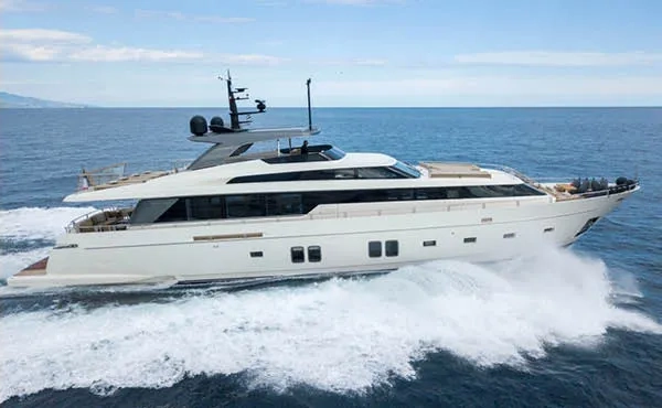 M/Y SALT 32.2M 2019