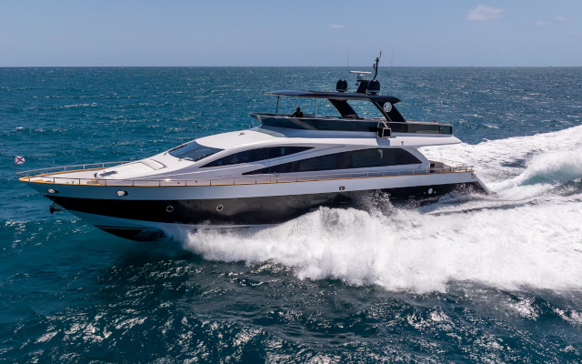 M/Y Sea Metri V is a 2017 94’ Amer