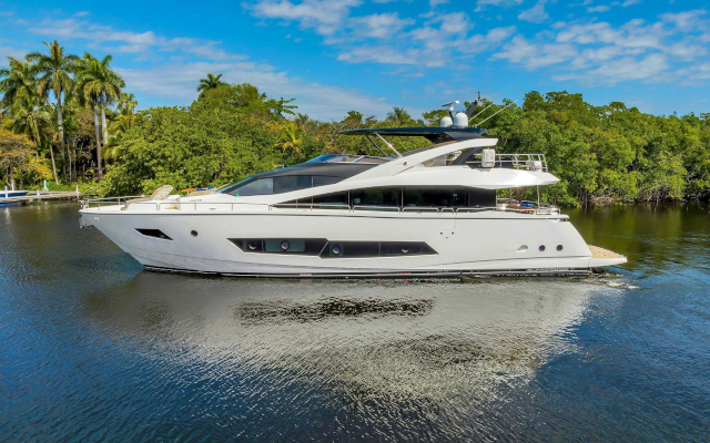 M/Y Sunseeker 86 2019