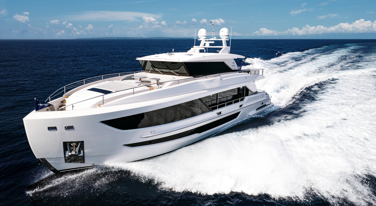 Horizon Yachts FD90 Exterior