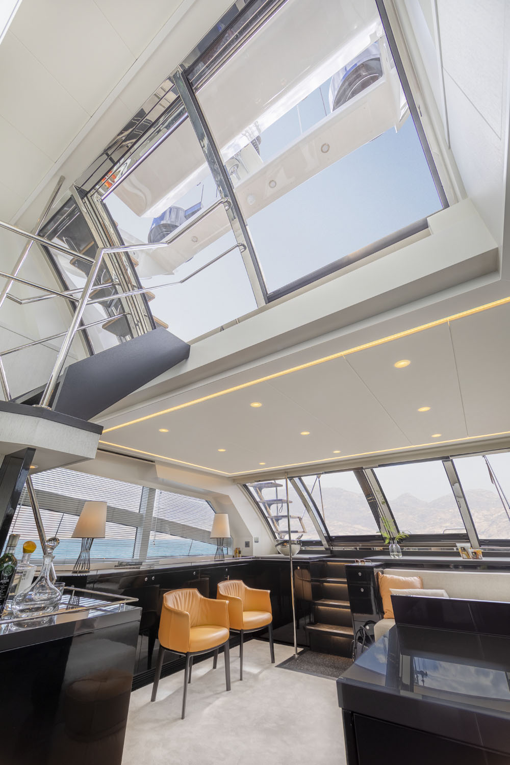 VAN DER VALK BeachClub 660 Flybridge